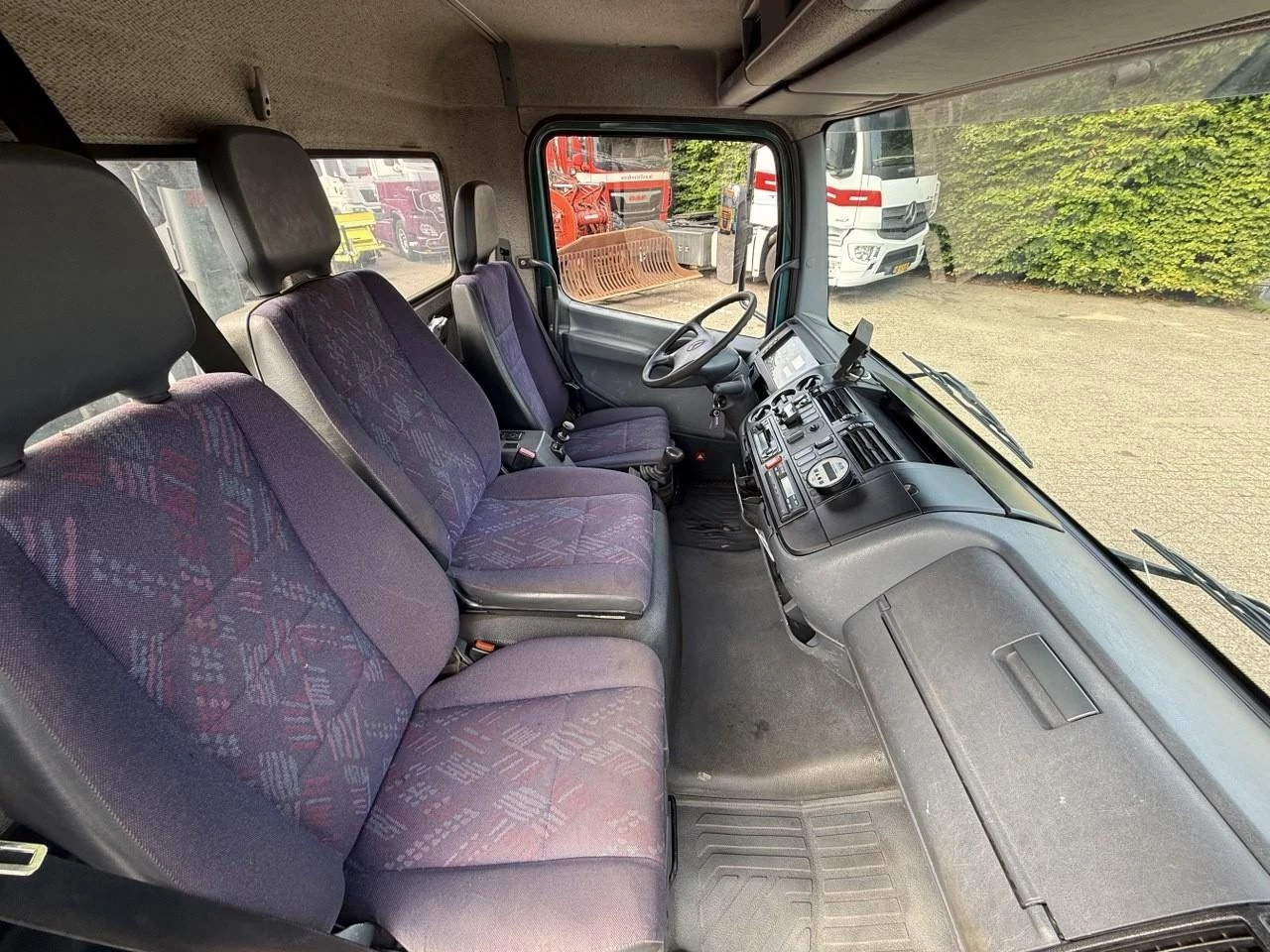 Mercedes-Benz Atego 2004 image 12