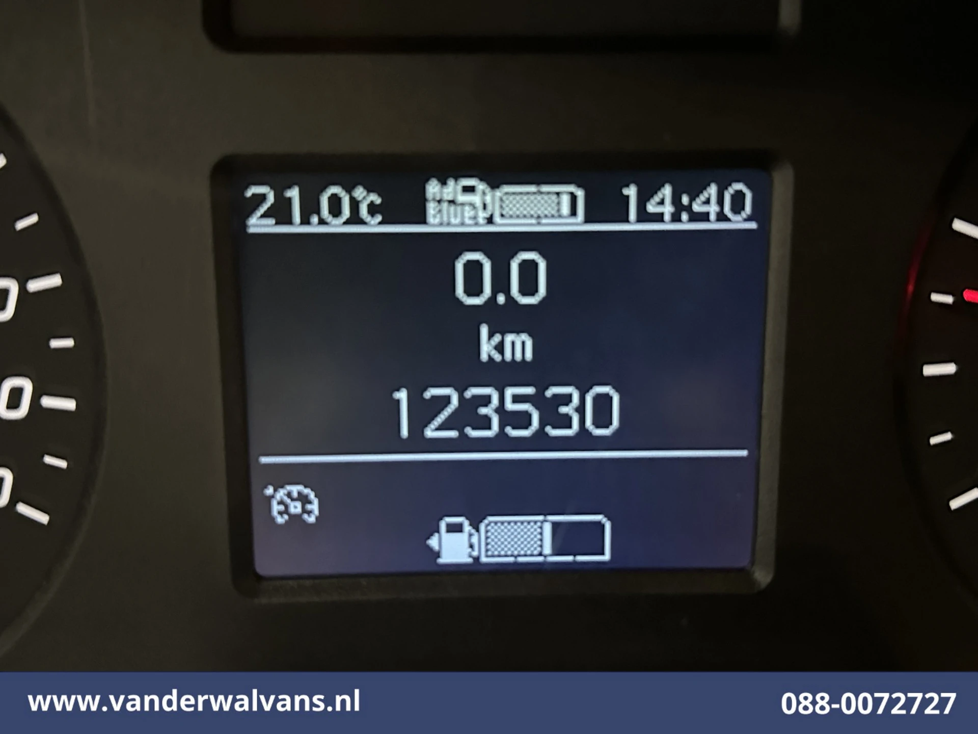 Mercedes-Benz Sprinter 2023 - 315 CDI 150pk L2H2 Euro6 Airco | Camera | Apple Carplay | Cruisecontrol | Chauffeursstoel | Leder immagine 21