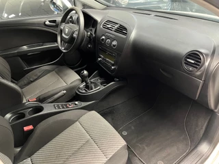 SEAT Leon 2010 - 1.2 TSI Ecomotive Reference Dist.Ketting Vervangen - Rijklaar. bild 25