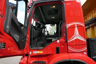 Mercedes-Benz Arocs 4151 2019 - | 8X6 | Voith Retarder | 250470Km | 2019 | Full Spring Suspension | New Tires 100% | Manual Gearbox | French Truck bild 33