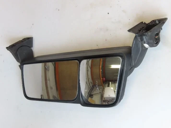 Mercedes-Benz - Body & Chassis Parts Spiegel Li. MB MP4 image 1