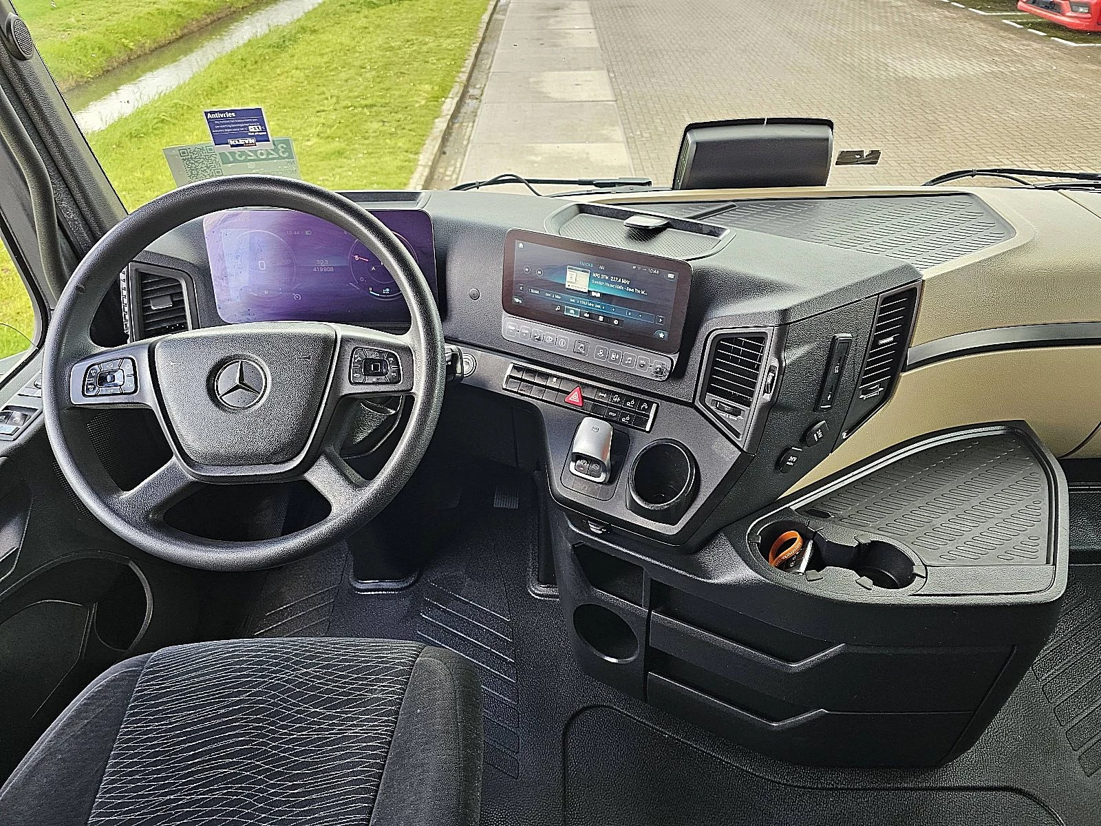 Mercedes-Benz Actros 2022 - 2545 LS obrázek 8