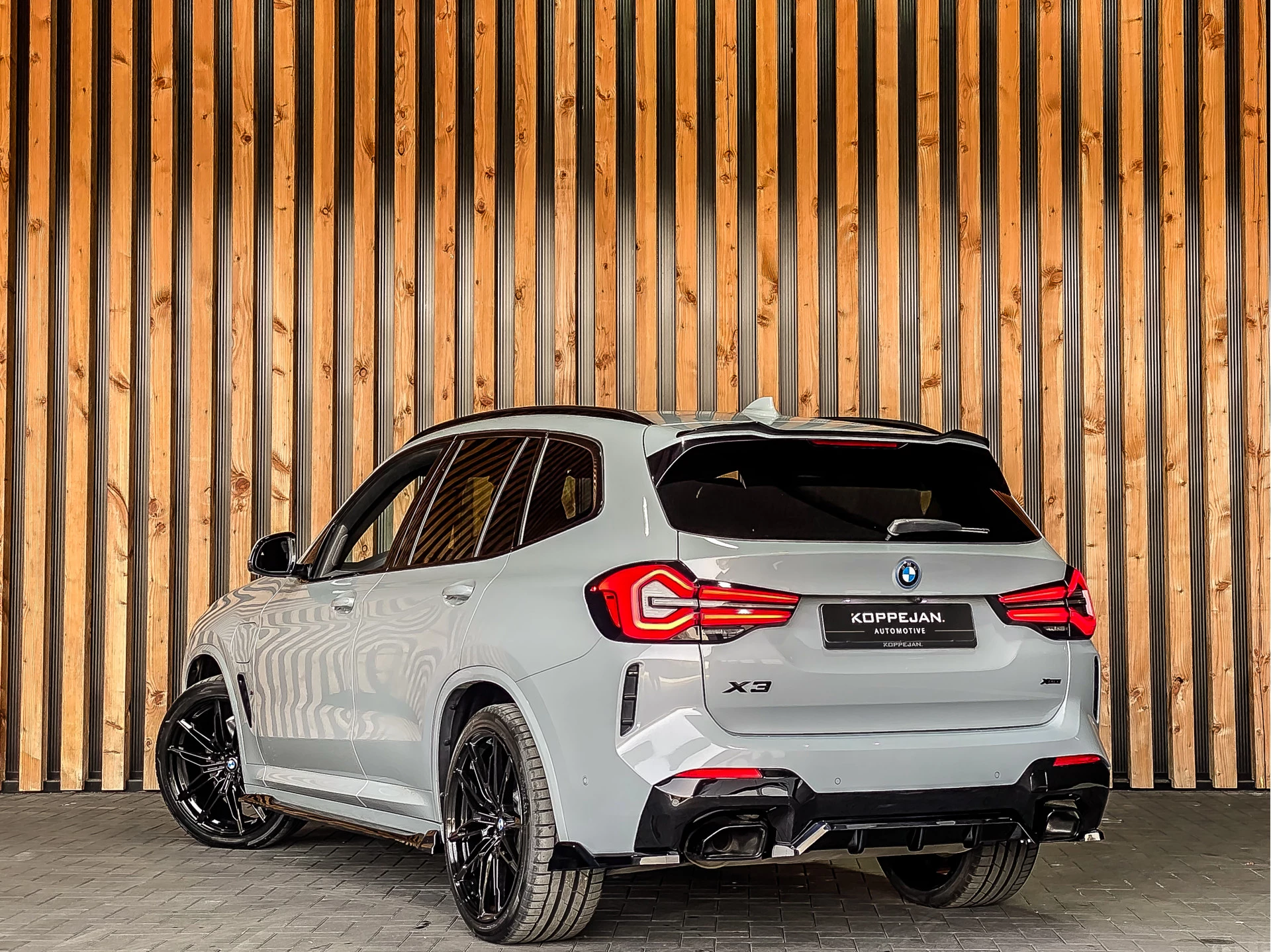 BMW X3 2023 - xDrive30e 292PK High Executive M-Sport afbeelding 21