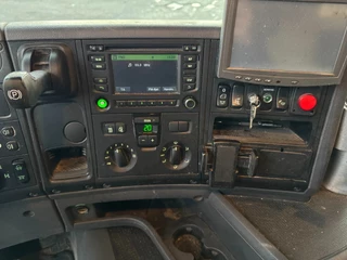 Scania G 2015 - G490 8X4 SCHWING S 47 R + REMOTE CONTROL HUB REDUCTION image 22