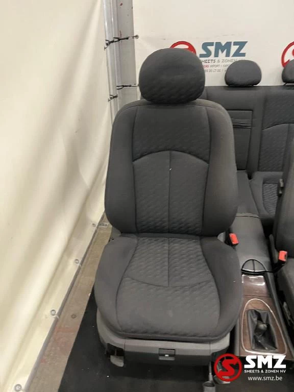 Mercedes-Benz - Occ set interieur met zetels W211 Mercedes afbeelding 4