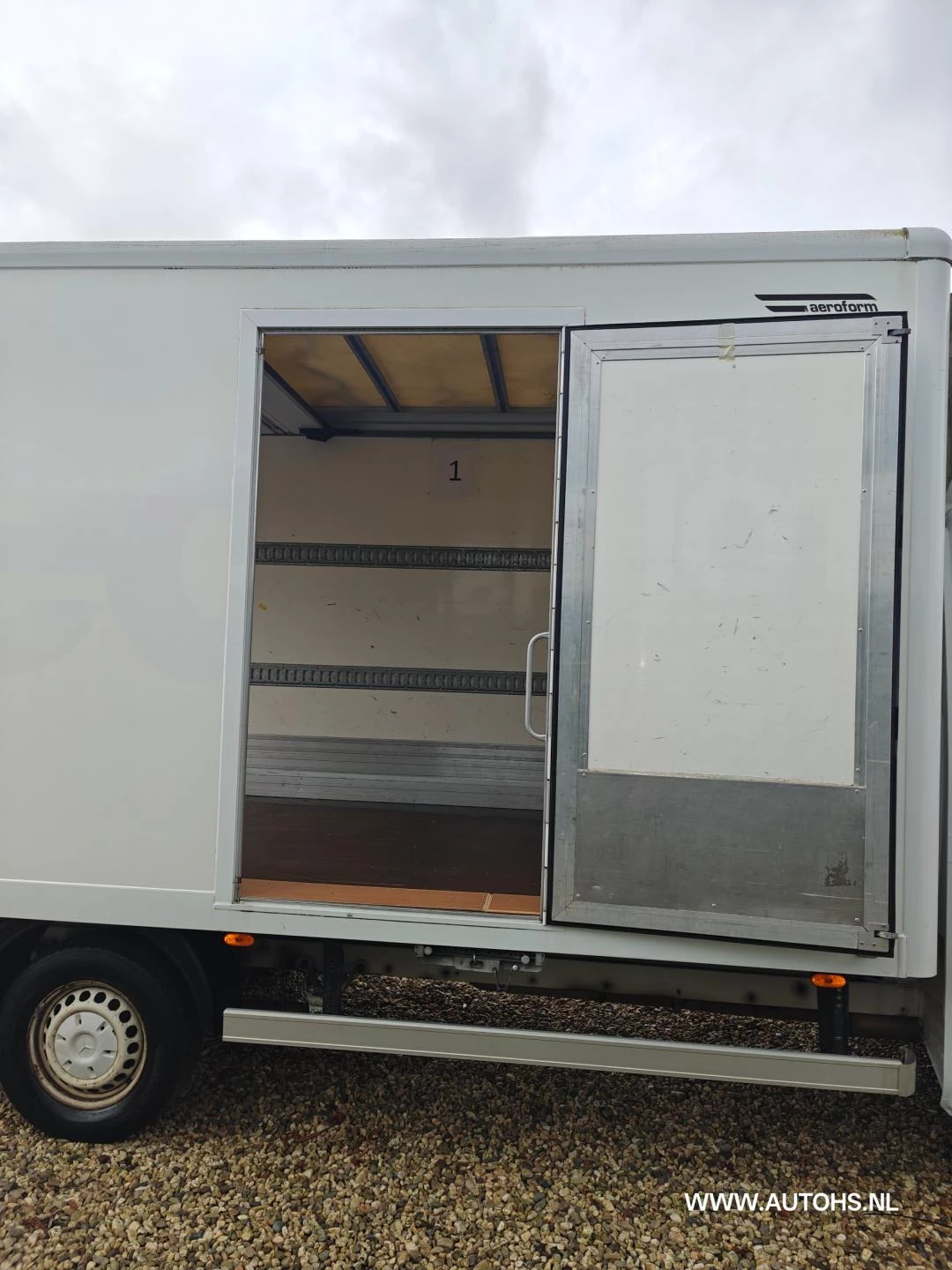 Mercedes-Benz Sprinter 2017 - 514 2.2 CDI Euro 6 , 1e Eig , 143 Pk , nette bakwagen met super km! afbeelding 16