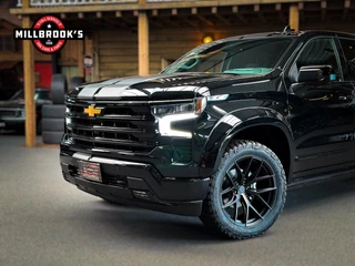 Chevrolet Silverado 2024 - High Country Black Edition Widebody 6.2 V8 420 PK imagen 18