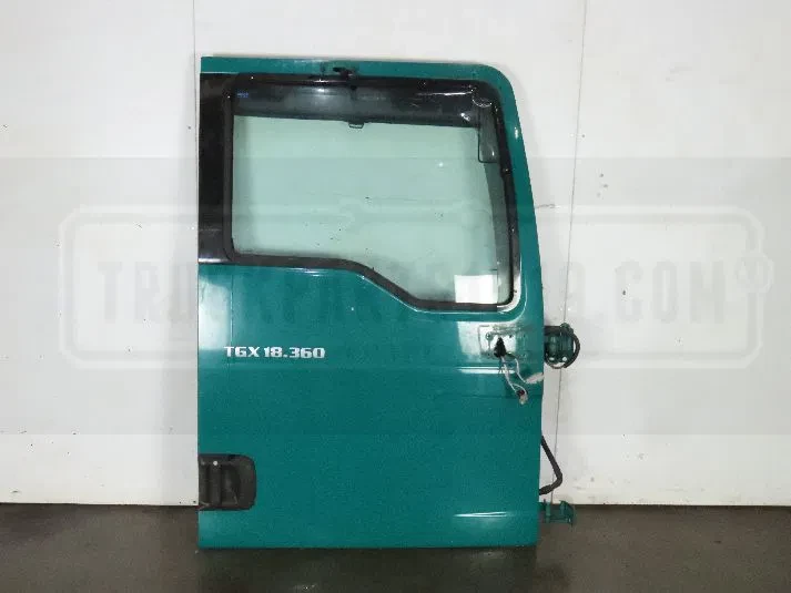MAN TGX - 81626004128 Portier Re. afbeelding 1
