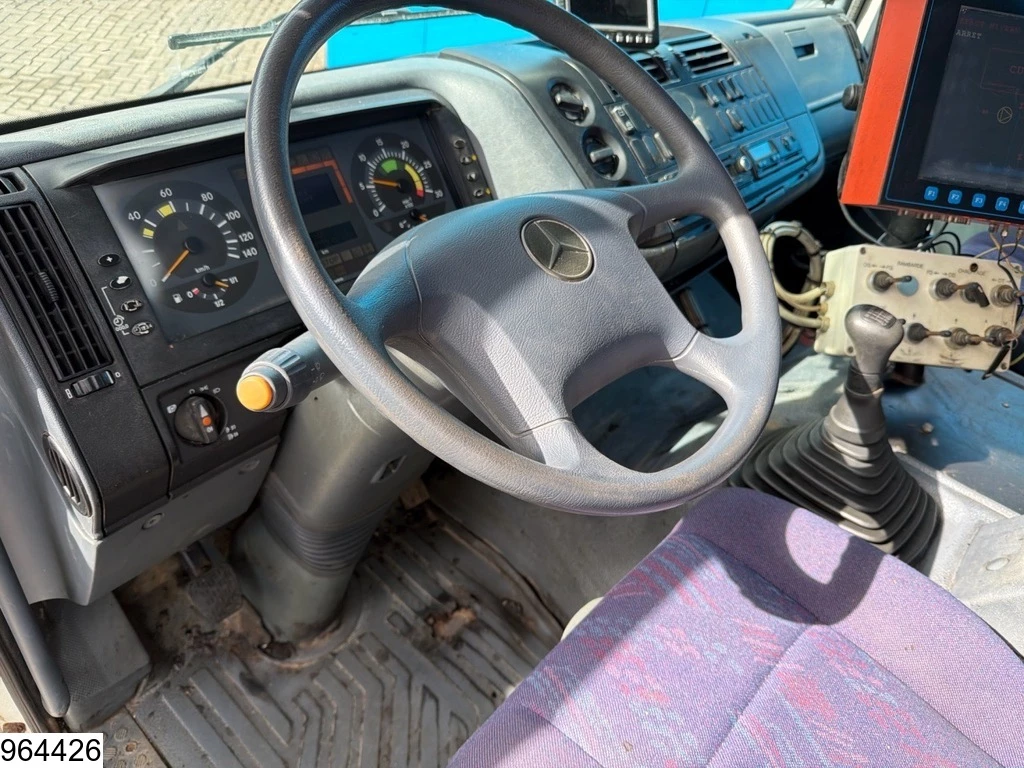 Mercedes-Benz Atego 2005 - 2533 6x2, PTO, Maxilift, asphalt sprayer afbeelding 5