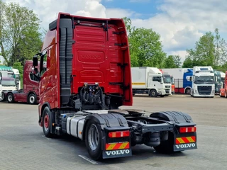 Volvo FH 2022 - 13.500 Globetrotter XL - I save - Retarder - I parkcool - 2x tank imagen 5