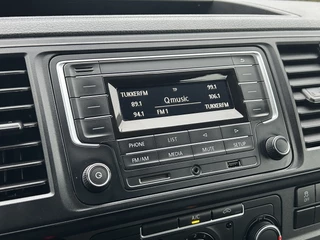Volkswagen Transporter 2019 - 2.0 TDI 102 PK TRENDLINE / L2H1 / 1e EIG. / DUBBEL CABINE / TREKHAAK / AIRCO / CRUISE obrazek 14