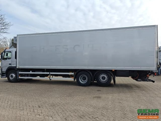 Volvo FM 330 2015 - N/A image 10