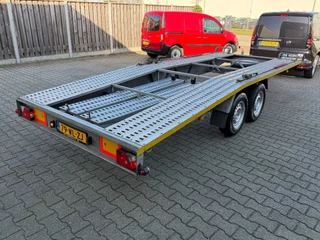 WEEKEND N/A 2015 - Car Transport bild 4