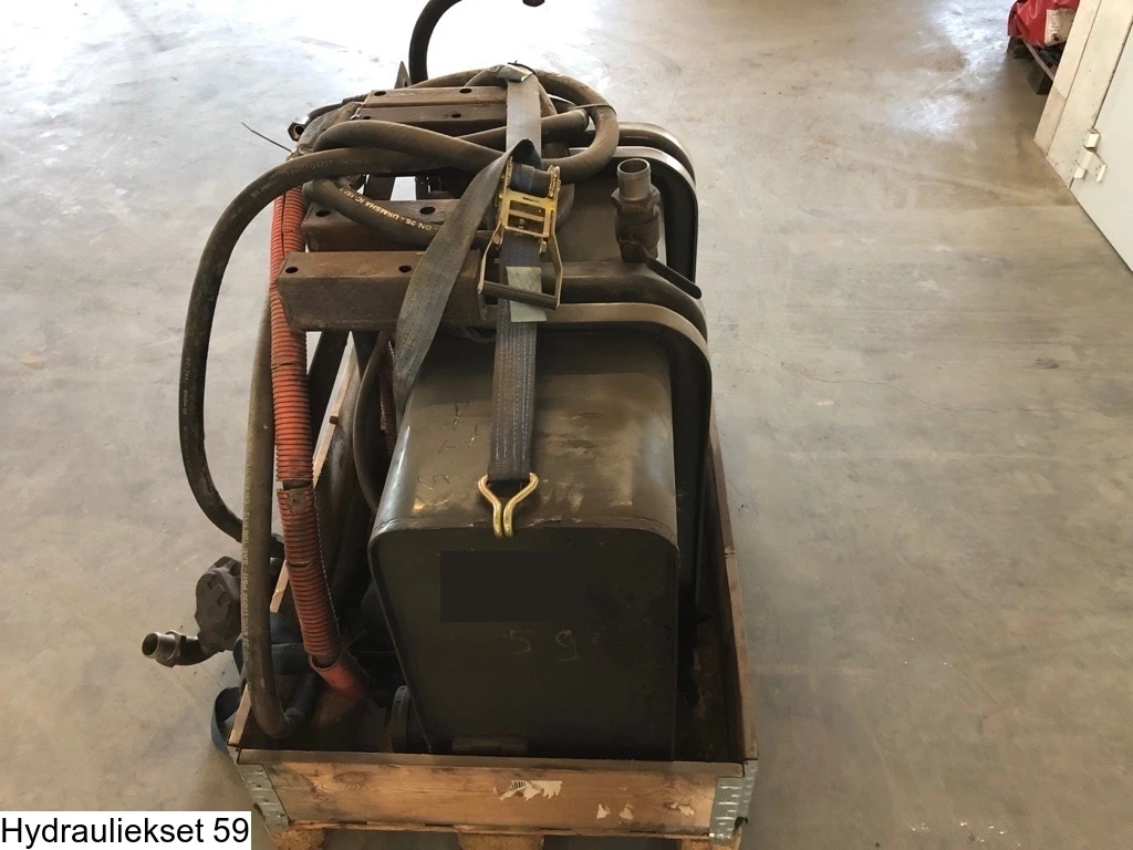 Universeel - Pump, tank and hydraulic hoses obrázek 5