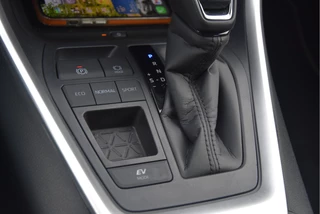 Toyota RAV4 2025 - 2.5 Hybrid Style Bi-Tone | Verkocht | immagine 15