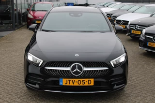 Mercedes-Benz A-Class 2020 - 250e AUT8 AMG Line Limited NAVI SFEER CARPLAY DAB 18'' obrazek 4