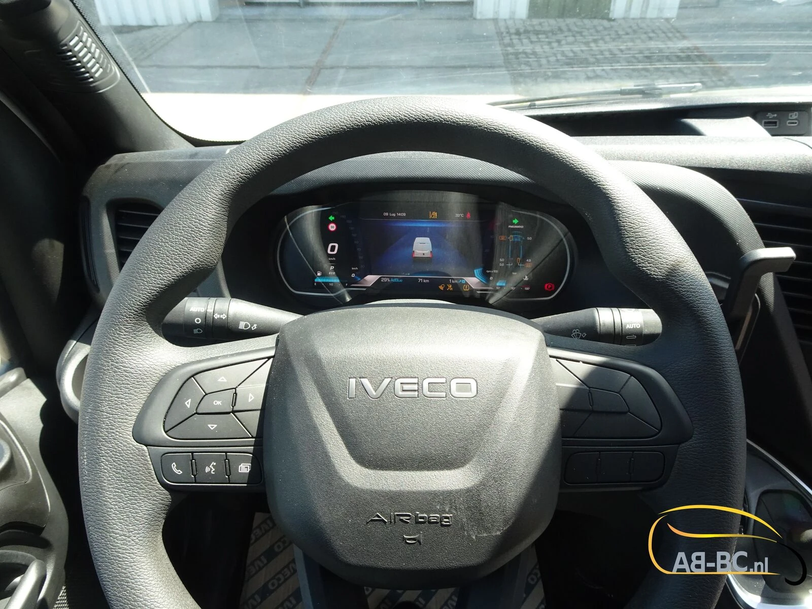 Iveco Daily - 65C18HA8 NEW Automatic 24 seats afbeelding 36