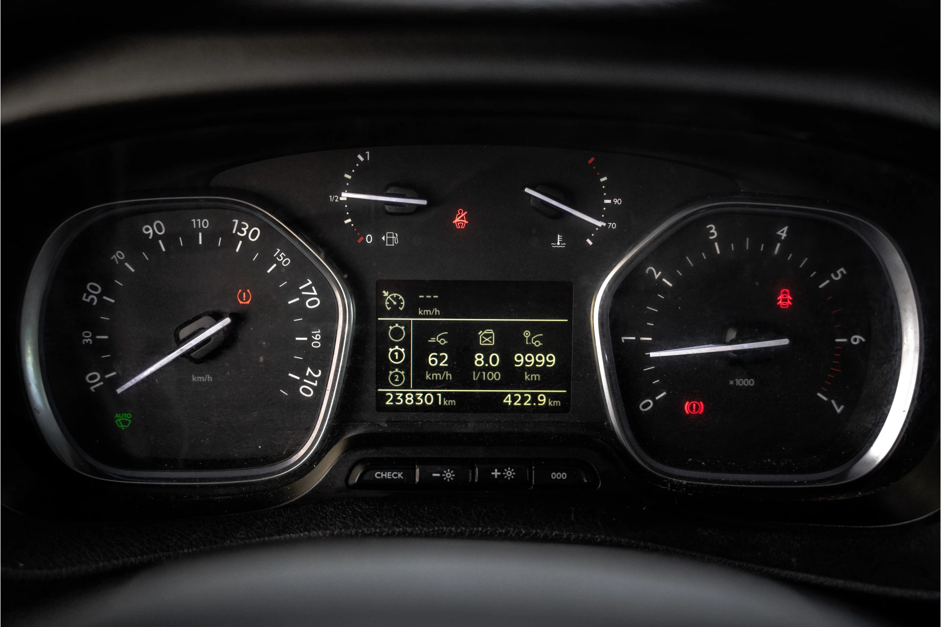 Toyota ProAce 2019 - 2.0 D4d | 120PK | 3-Zits | Cruise | Navi | Airco | Trekhaak obrázek 17
