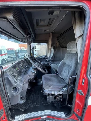 Scania T 2002 - 124G 420 zdjecie 5