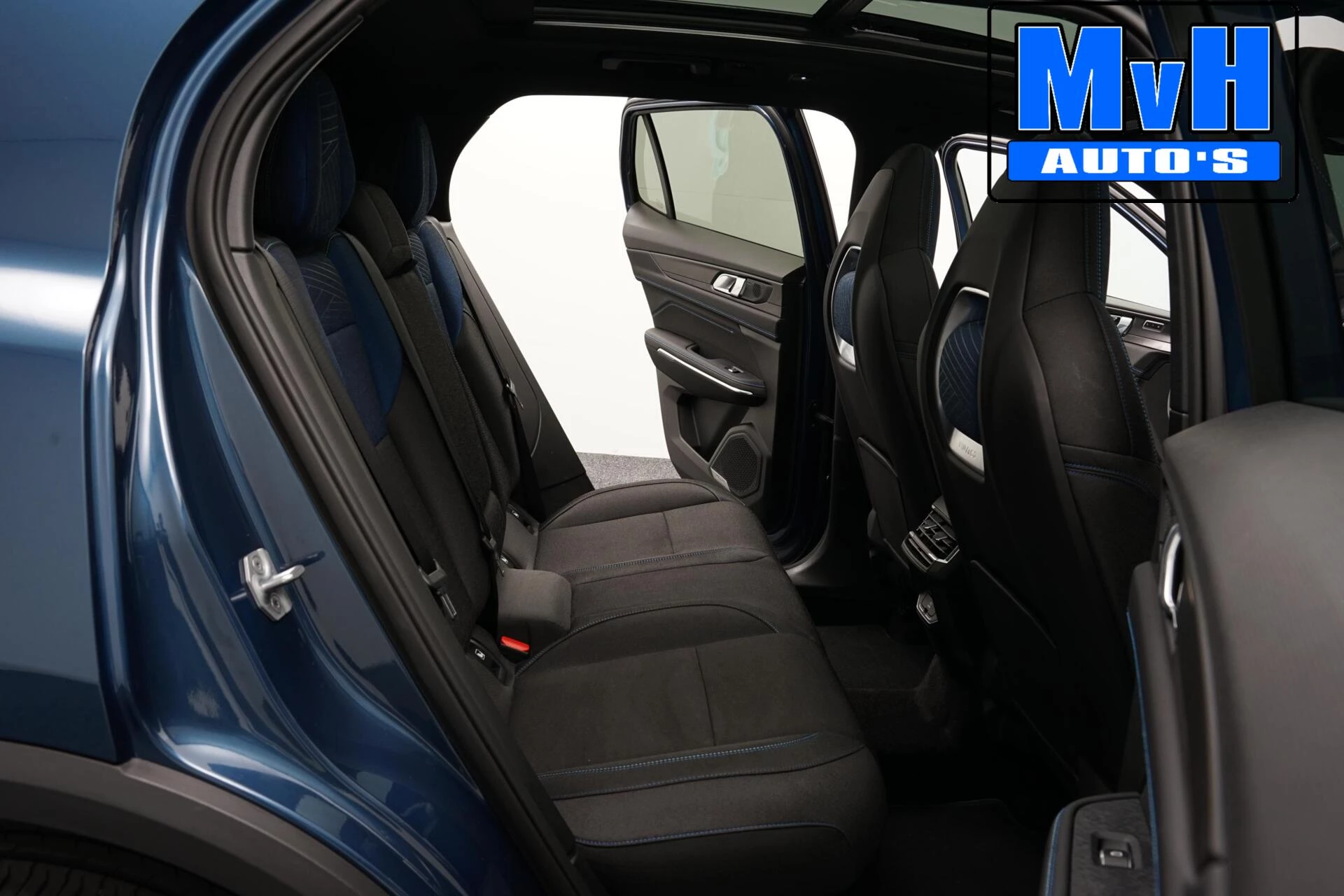 Lynk & Co 01 2023 - 1.5 PHEV|ZWARTE.HEMEL|360ºCAM|PANO|262PK|SOH94% afbeelding 43