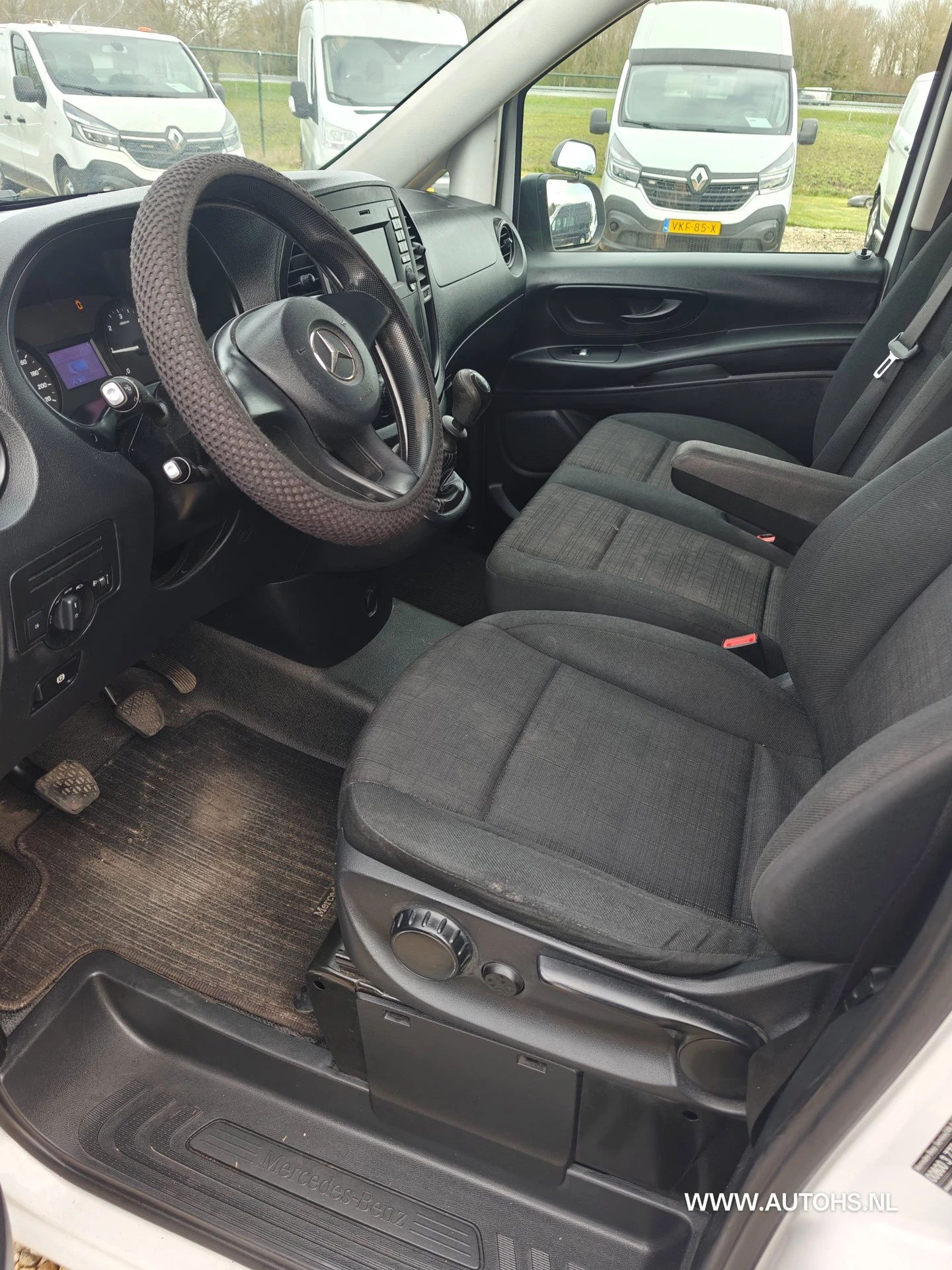 Mercedes-Benz Vito 2020 - 110 CDI Extra Lang , apk maart 2027 , airco , camera , cruise , Euro 6 , 2e Eig. image 11