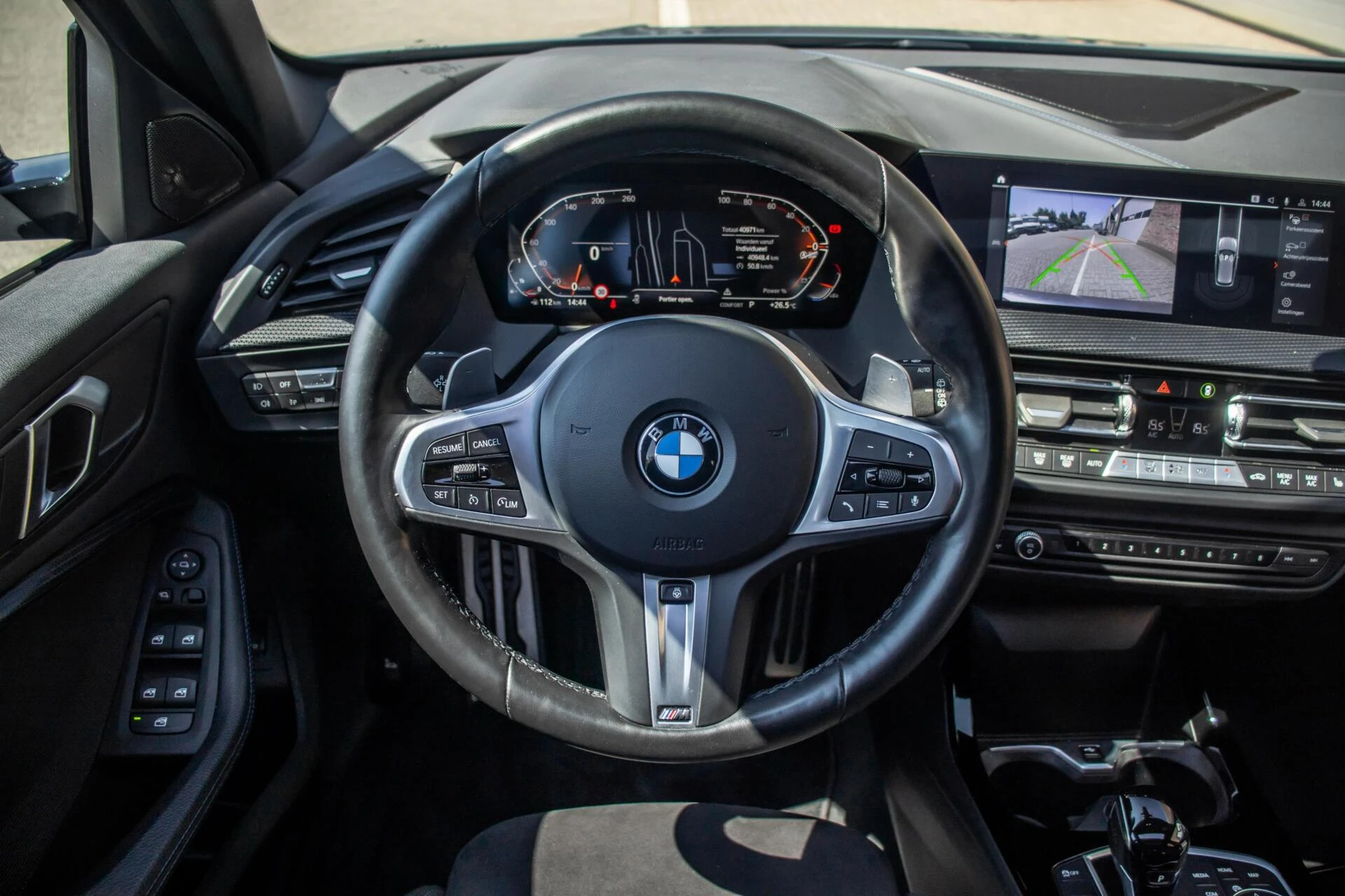 BMW 1 Serie 2023 - 120i M-Sport, NAP, 1ste eig. Dealeronderhouden afbeelding 15