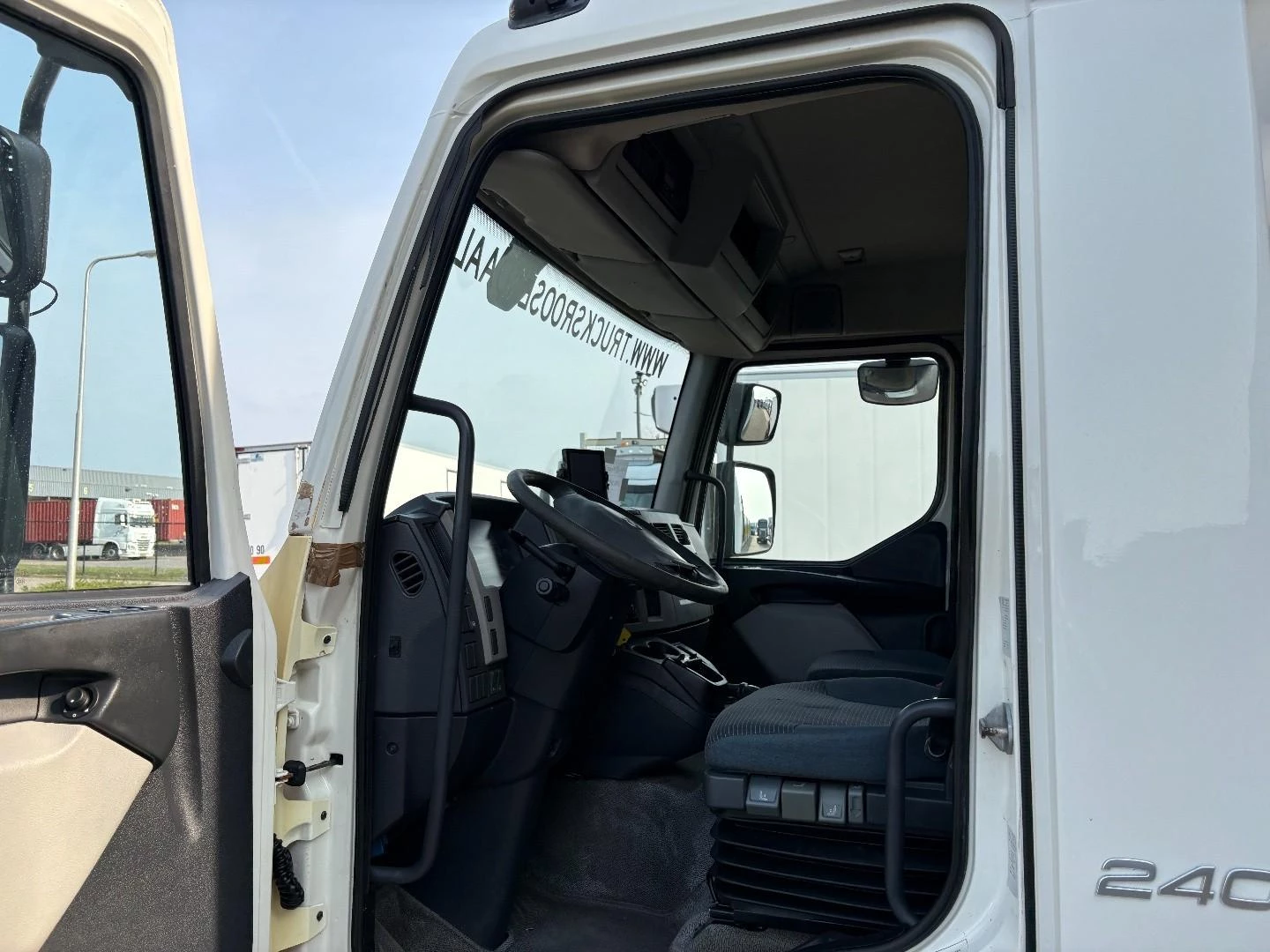 Volvo FL 2012 Bild 19