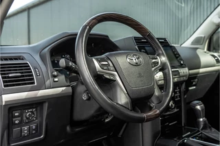 Toyota Land Cruiser 2022 - 2.8D-4D | 204 PK | 4X4 | Vol Opties | Automaat | Luchtvering | 360° camera | Adapt.Cruise | Stoelverw. & -koeling | LED image 11