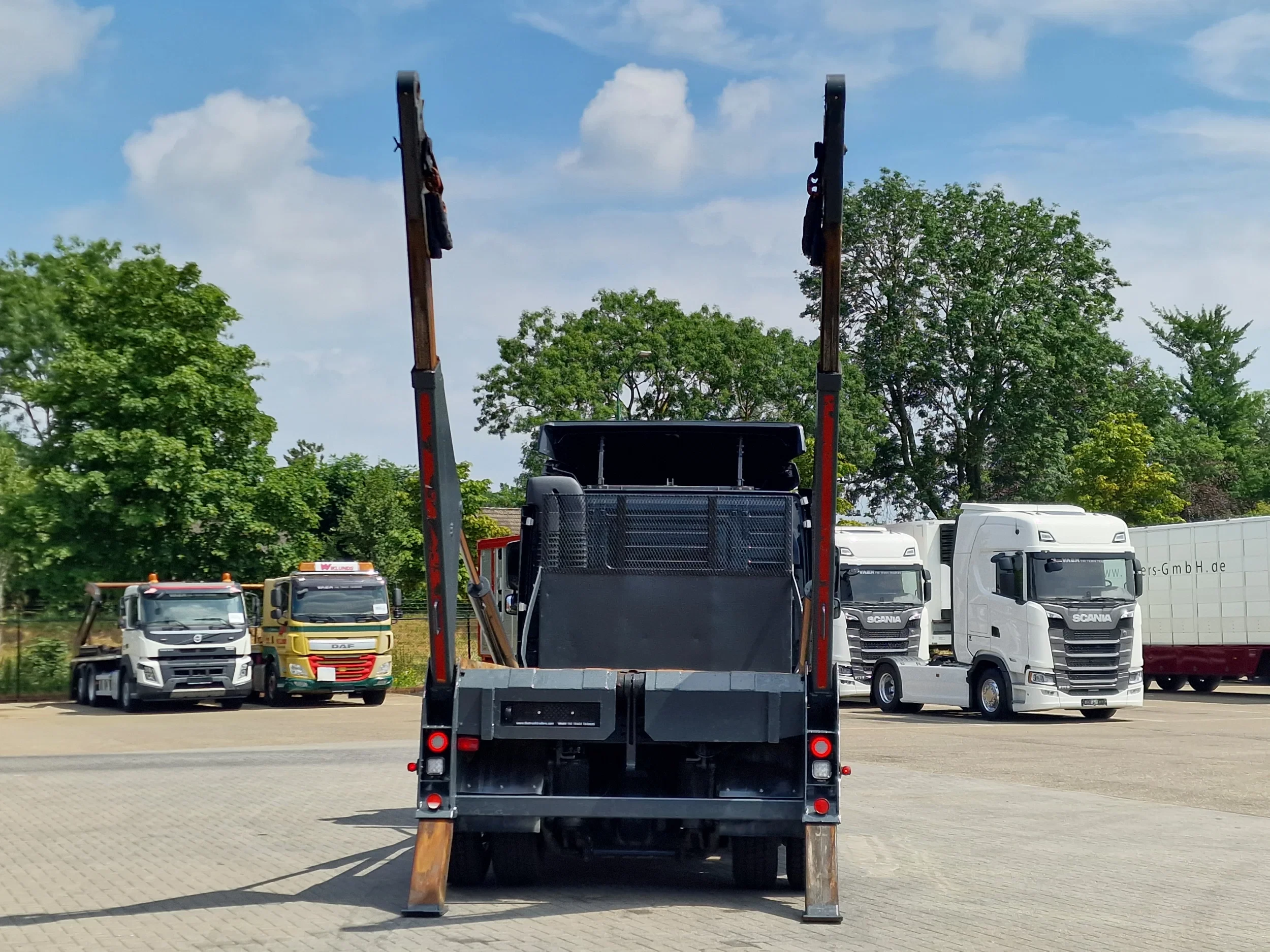 Volvo FM 420 2016 - 4x2 - Full air - WB 430 - Euro 5 - Skiploader afbeelding 10