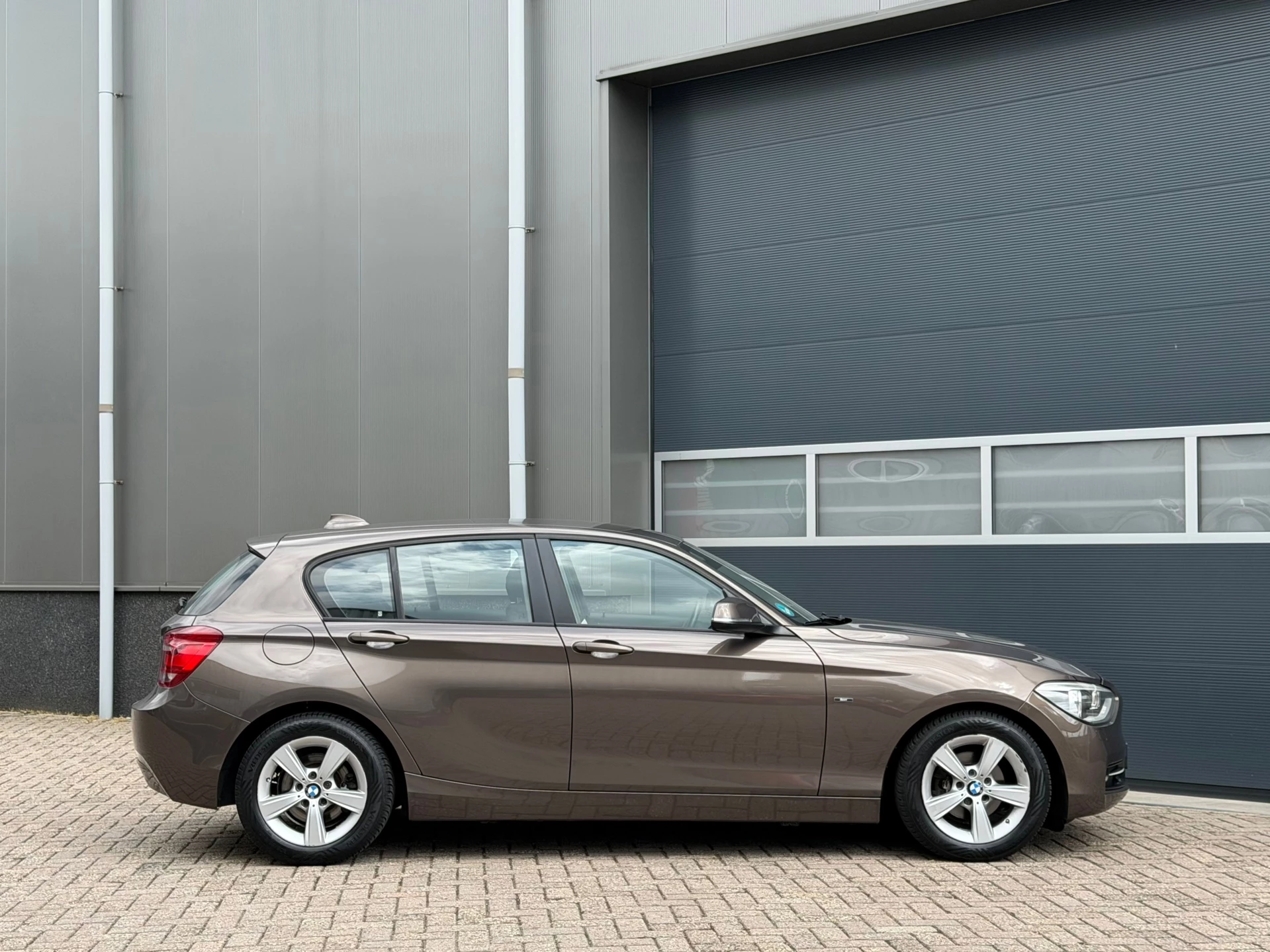 BMW 1 Series 2014 - 114i EDE Corporate Lease Edition bj.2014 Navi|Clima|NL auto. image 6