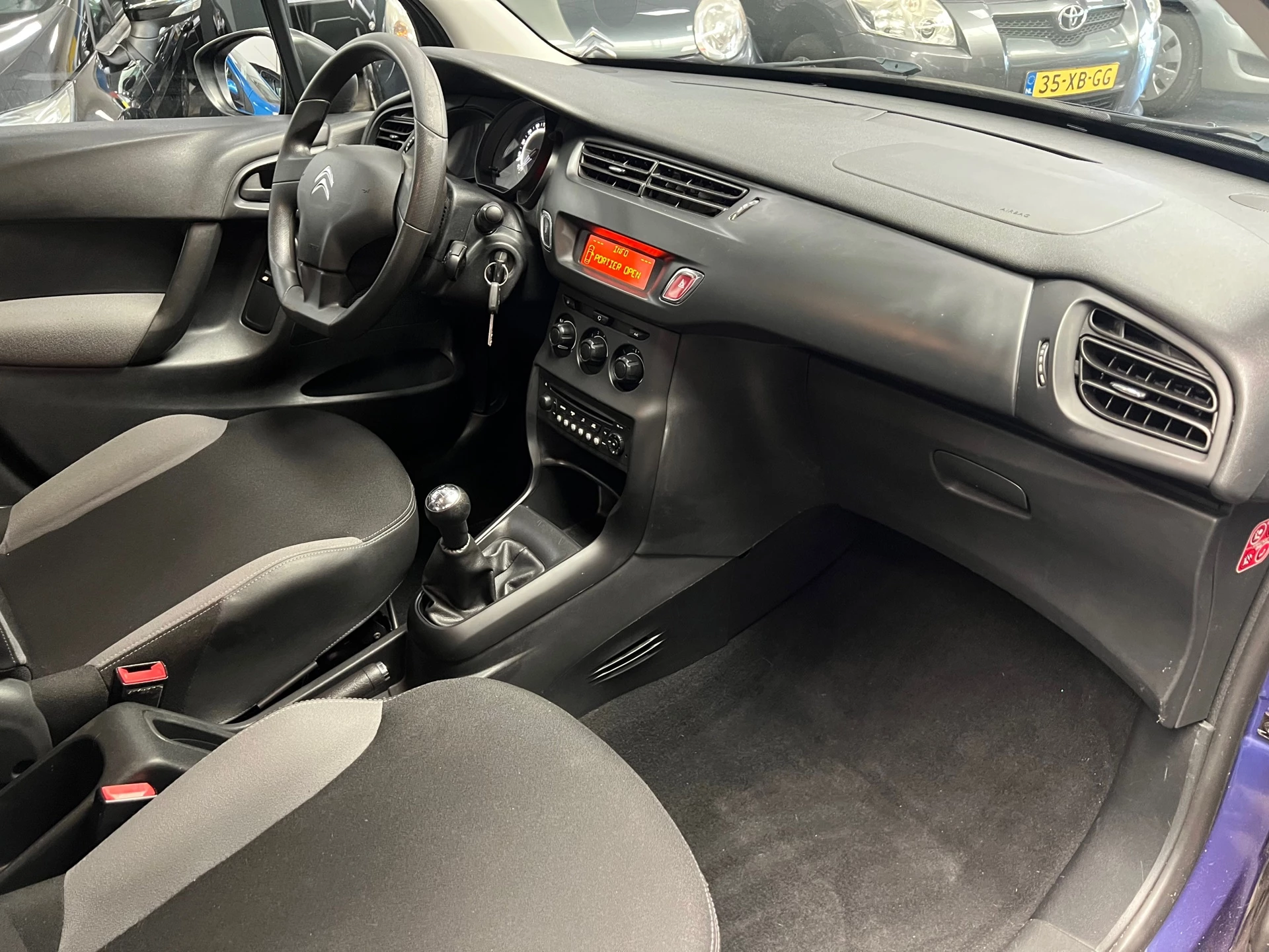 Citroën C3 2014 - 1.0 VTi Attraction Cruise Control - NAP - Airco afbeelding 26