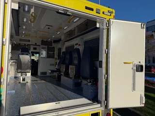 Mercedes-Benz Sprinter 2016 - 519CDI Special Ambulance Laadklep Automaat Airco Cruisecontrol V6 74000KM imagen 13