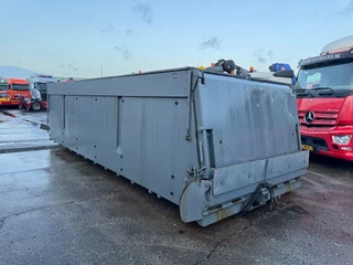 Diversen N/A - HYDRAULIC ROOF - 620CM L zdjecie 7