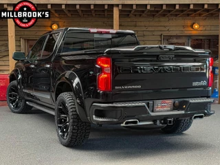 Chevrolet Silverado 2025 - USA High Country 6.2 V8 420 PK uit voorraad leverbaar BPM VRIJ zdjecie 3