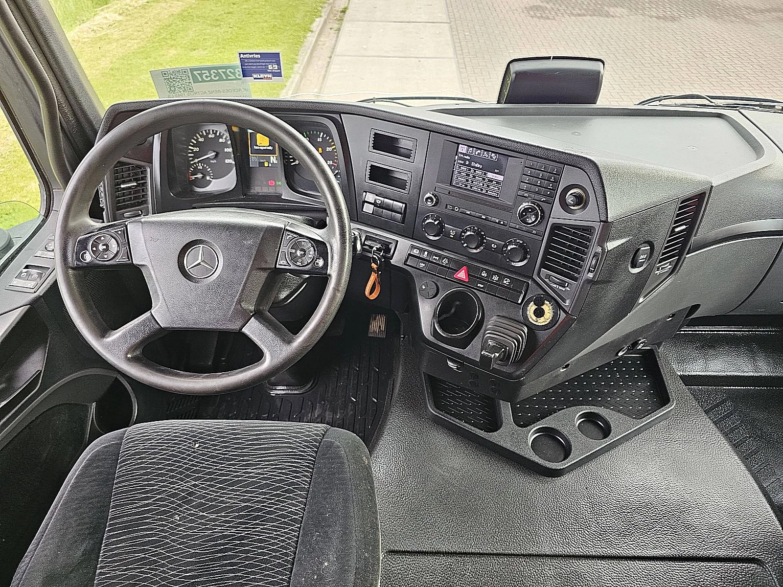 Mercedes-Benz Actros 2017 - 1945 LS zdjęcie 8