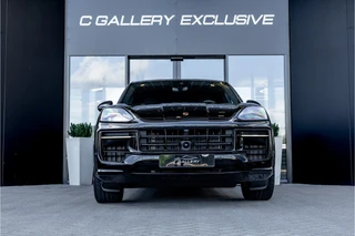 Porsche Cayenne 2026 - Coupé 3.0 E-Hybrid Black Edition afbeelding 2 miniatuur