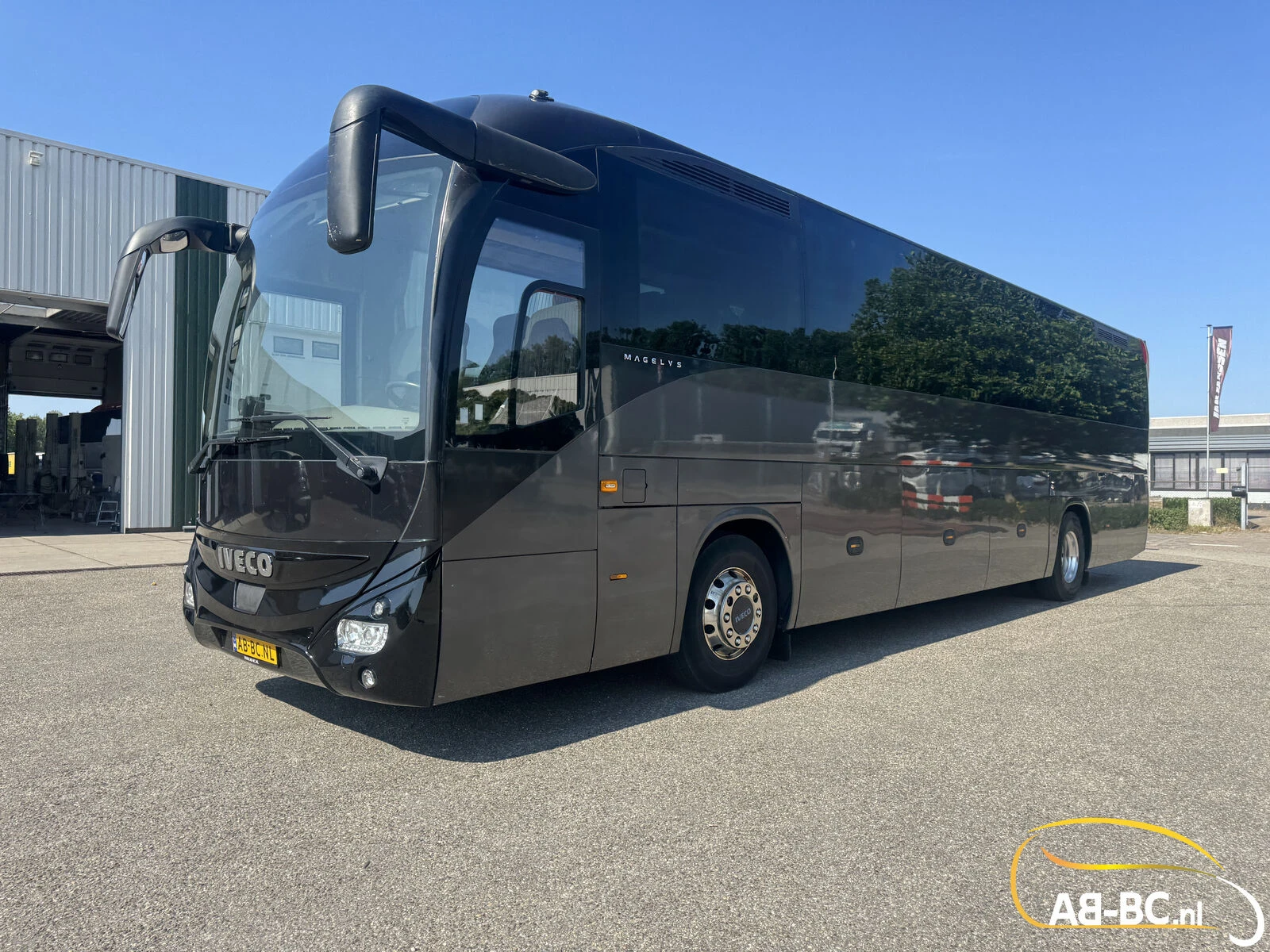 Iveco Magelys 51 Seats EURO 6 2016 image 11