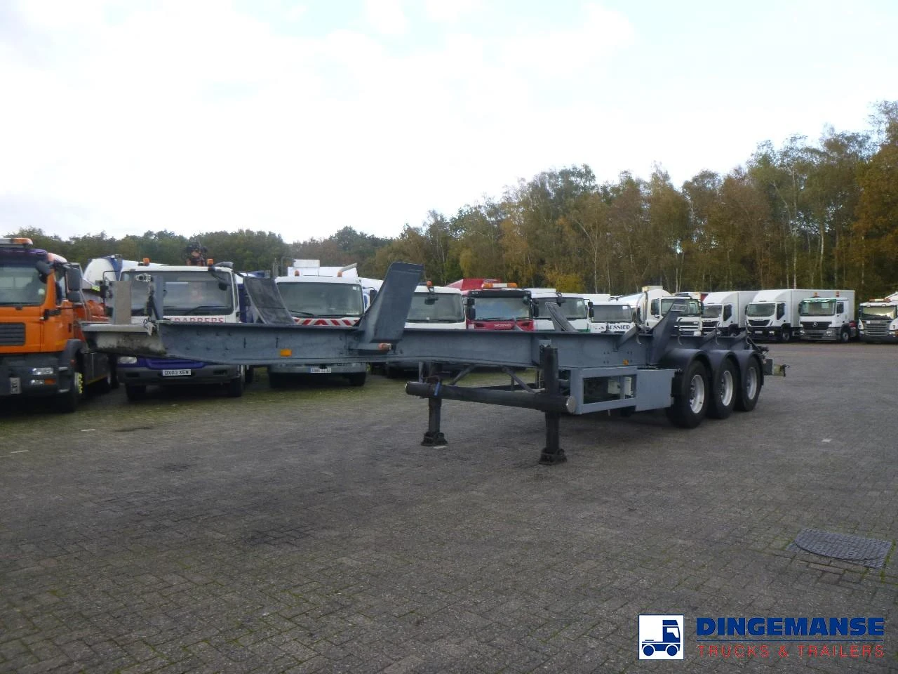 Filiat 3-axle tank trailer chassis incl supports 1995 obrázek 1