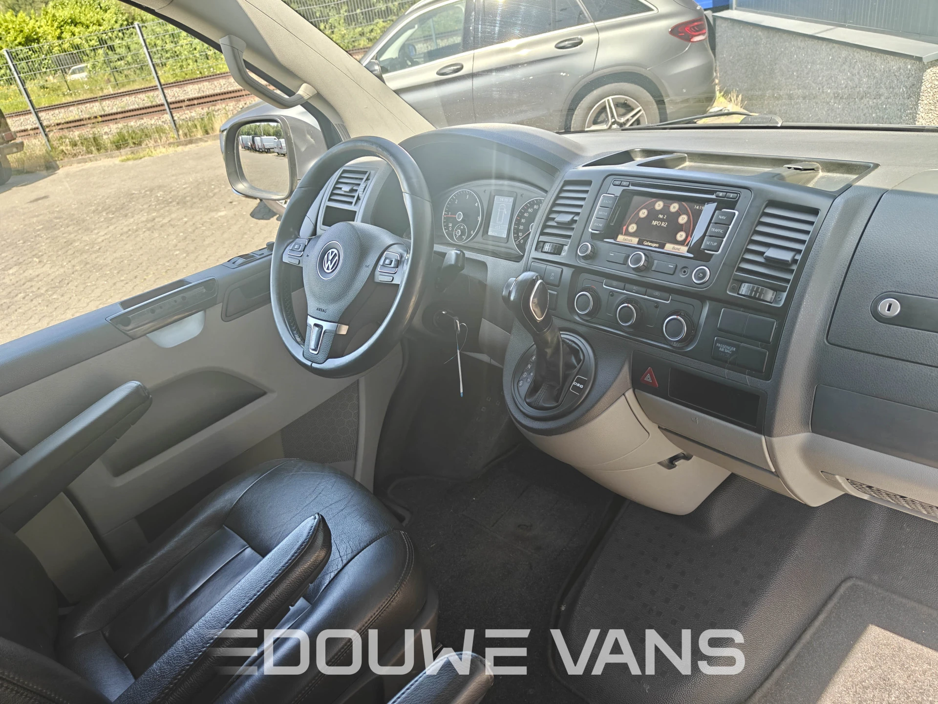 Volkswagen Transporter 2011 - T5 Automaat Dubbel Cabine Leder Airco Navigatie afbeelding 15