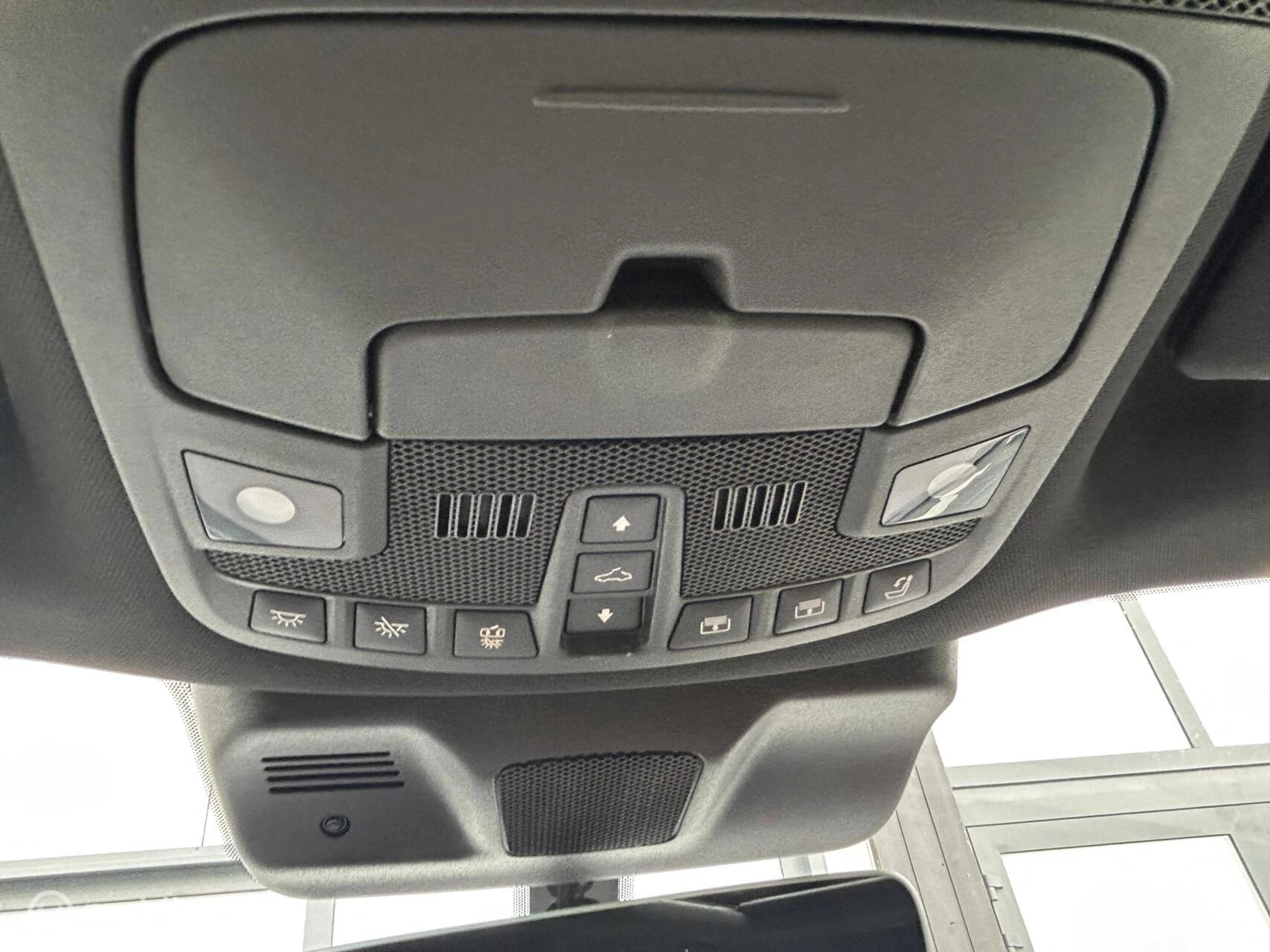 Lincoln Navigator 2024 - Black Label op Grijs kenteken. image 35