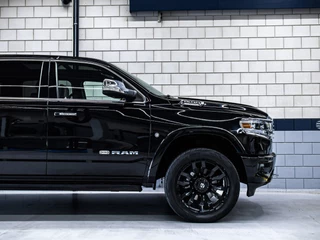 Dodge Ram 1500 2021 - Longhorn obrazek 7