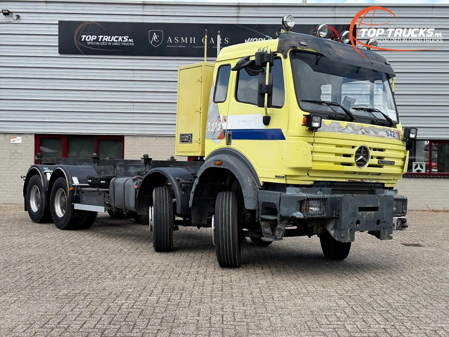 Mercedes-Benz SK 3234 1999 Bild 5