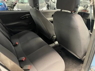 Fiat Punto 2005 - 1.4-16V Dynamic - Elektr.Ramen - Airco obrazek 18