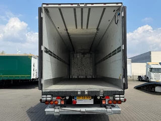 Schmitz Cargobull N/A 2017 - THERMO KING SLXi 300 / OV-Laadklep / Lift-AS image 10