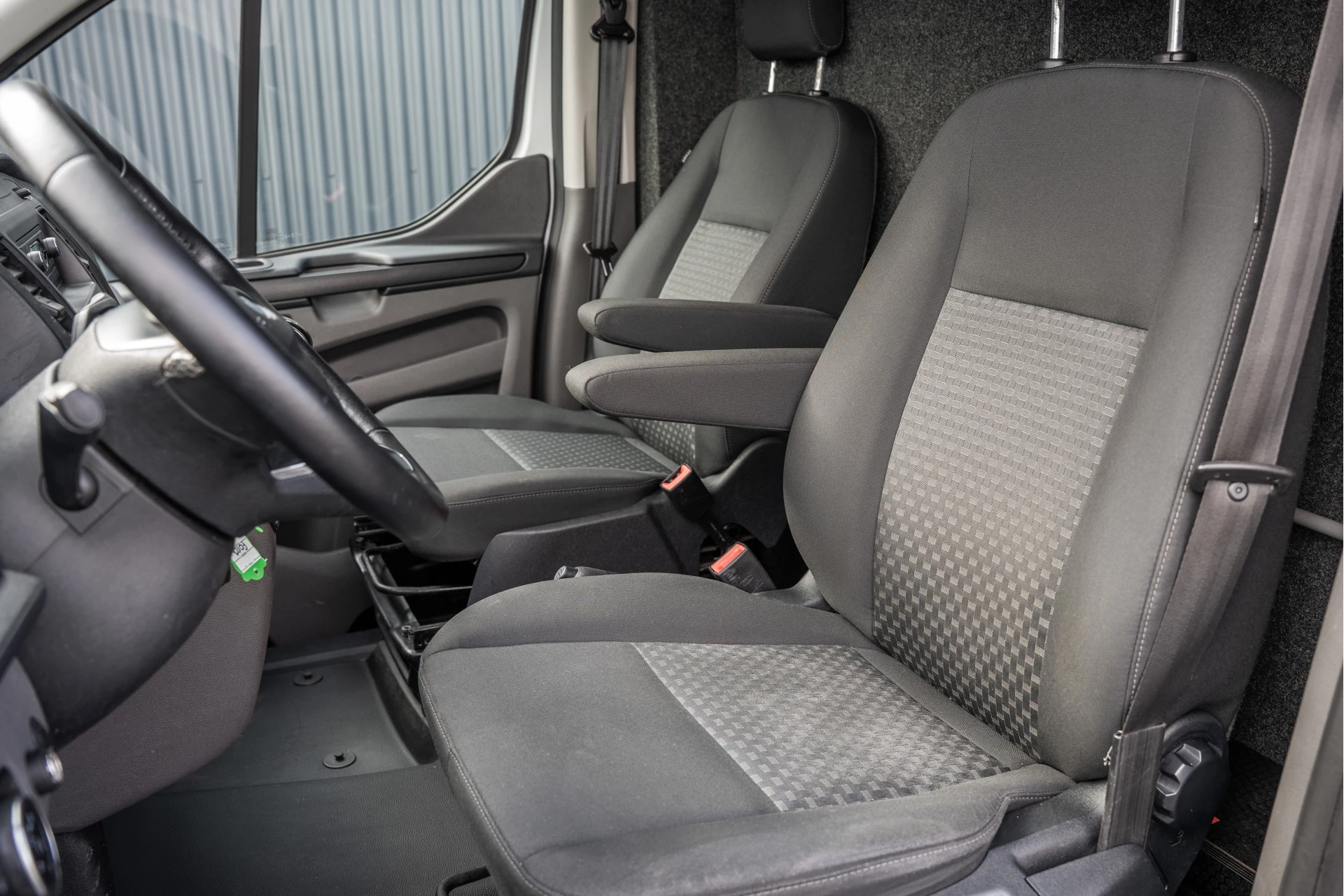 Ford Transit Custom 2020 - 2.0 EcoBlue L2H1 | 130PK | Volledig Ingericht | LED | Cruise | PDC | Airco | Trekhaak zdjęcie 14