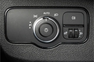 Mercedes-Benz Sprinter 2020 - 311 CDI RWD L2H2 | Volledig Ingericht | Mbux | Camera | Navi | Climatronic afbeelding 24