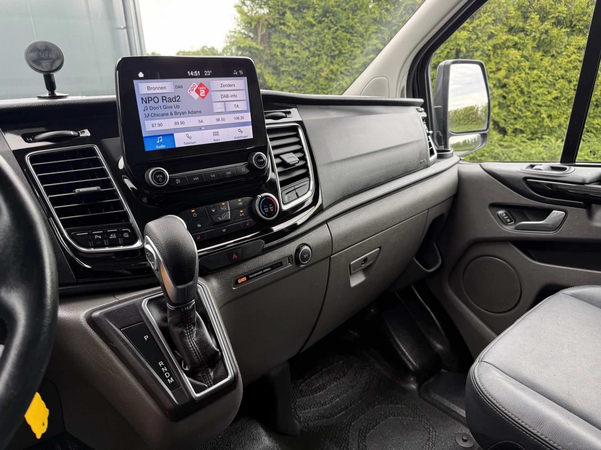 Ford Transit Custom 2020 - 2.0 TDCI 185 PK SPORT / AUTOMAAT / L2H1 / CAMERA / CRUISE / AIRCO / STOELVERW / 17" LMV / LED Bild 12