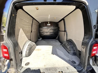 Volkswagen Transporter 2015 - 2.0 TDI L1H1 DSG BLACK EDITION obrazek 12