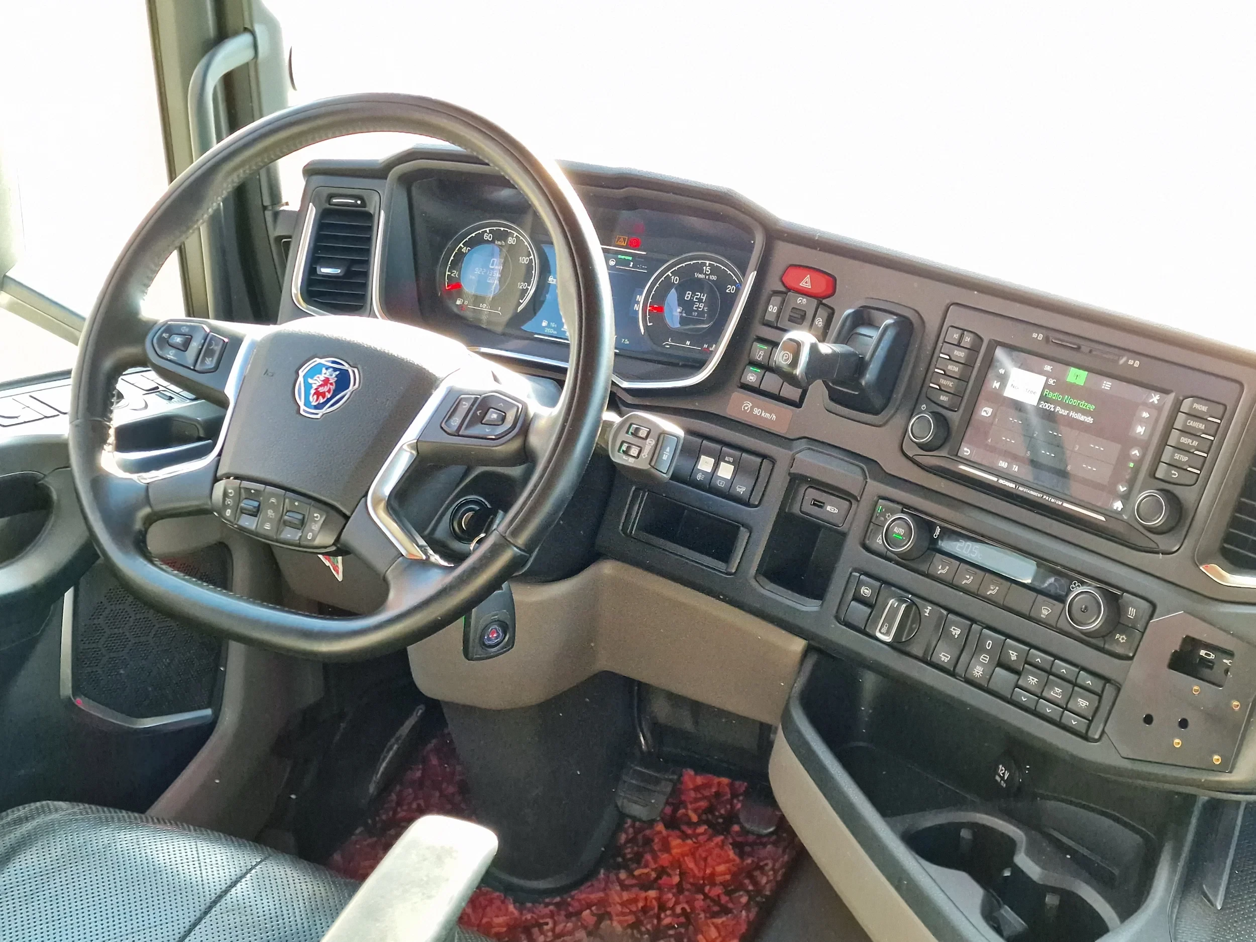 Scania S 2021 - S540 NGS Highline 4x2 - Low deck - Retarder - Custom interior - Night clima - Full air - Led - Navi obrázek 11
