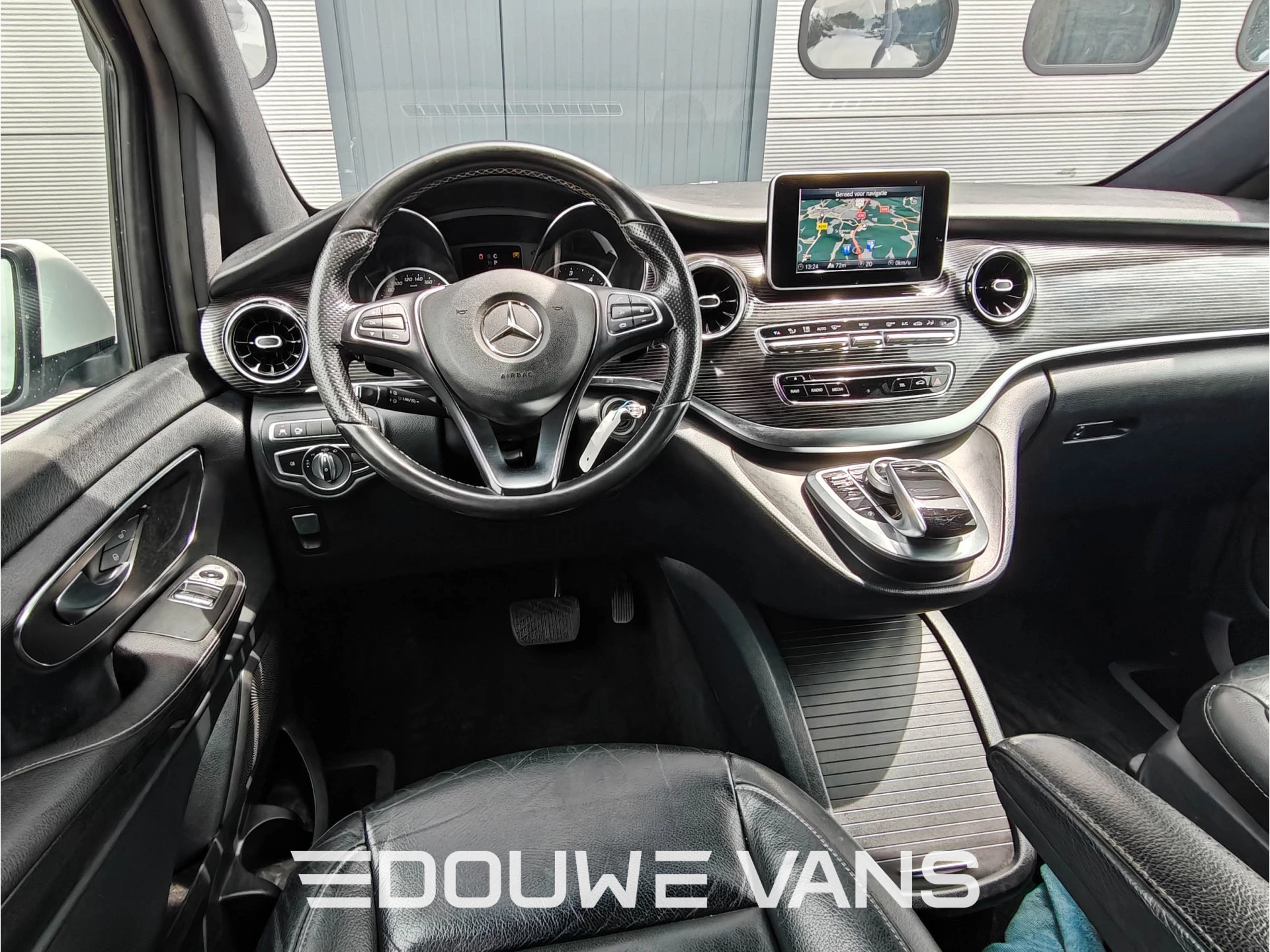 Mercedes-Benz V-Klasse 2019 - V300 L2 DC Avantgarde 360 Camera Trekhaak 239PK afbeelding 11